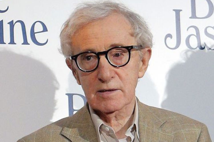 Woody Allen là nam đạo diễn lừng danh của Hollywood. Ông từng bốn lần giành giải Oscars, gồm giải đạo diễn xuất sắc nhất cho bộ phim “Annie Hall”. (Ảnh: USA Today)   